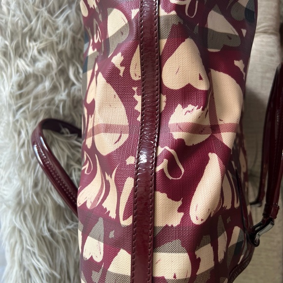 Authentic Burberry bag - Picture 11 of 16